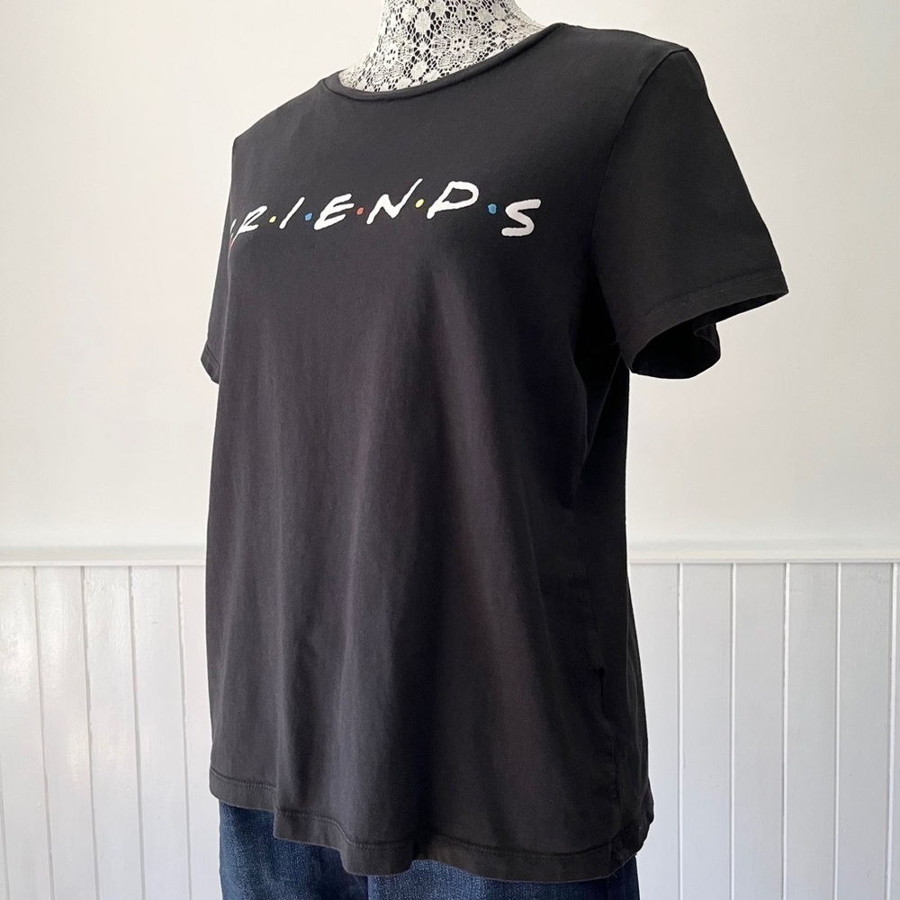 H&M WB Printed Friends T-Shirt Size M - Picture 3 of 8